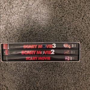 HOLD DVD SCARY MOVIE SET
